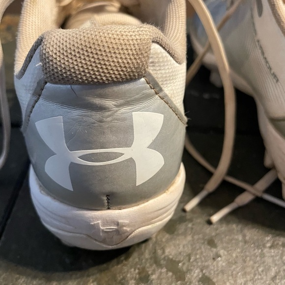 Lead off baseball cleats youth size 4 preowned - Picture 3 of 8